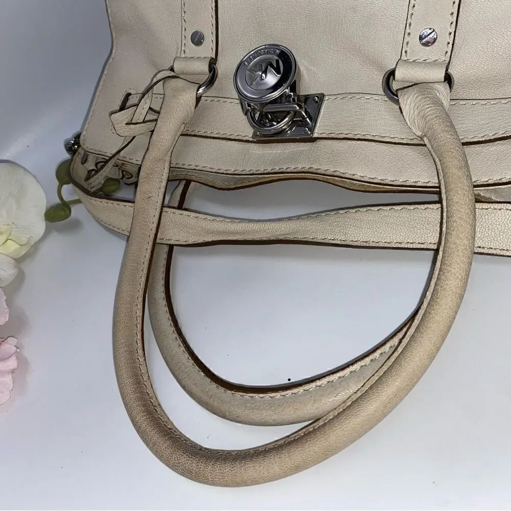 Michael Kors Hamilton Tote Beige Large - Picture 10 of 10